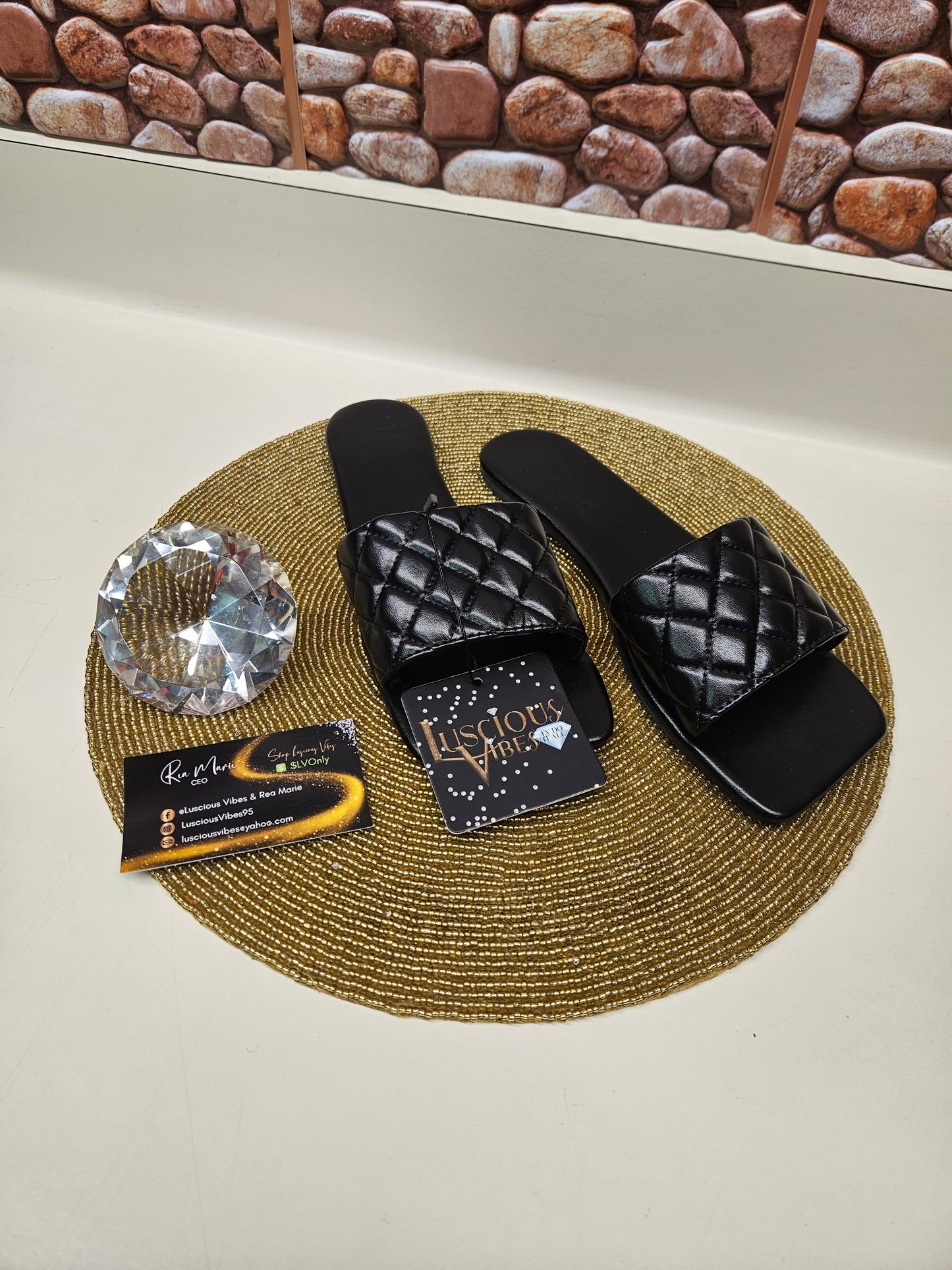 Sandles